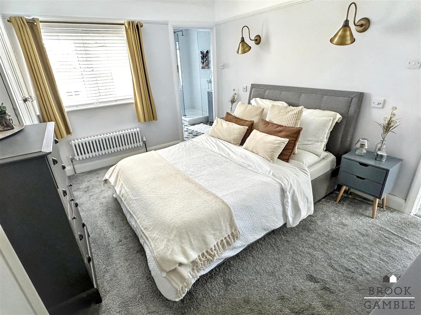 3 Bedroom House. Lawns Avenue in Eastbourne,  29
